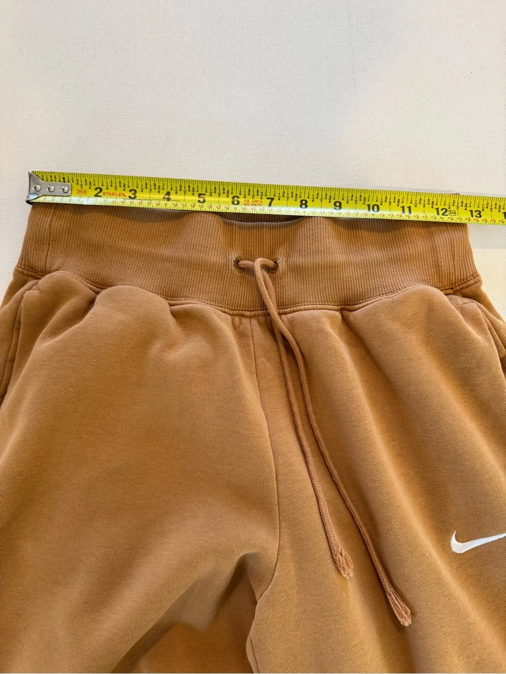 Nike women’s phoenix